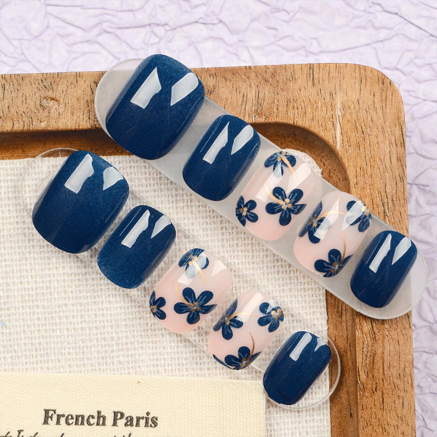 Flower Press On Nails Short Oval Nails Press Ons Spring Fake Nails Blue Floral Acrylic Nail Glossy Glue On Nail Full Cover False Nail For Women Girls Manicure 24Pcs