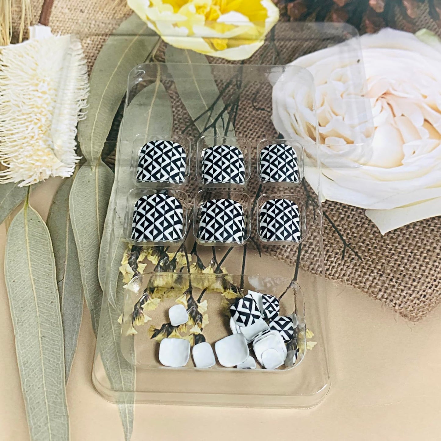 FIEONCIY Press on Toenails with Designs Acrylic Fake Nails for Toe Artificial False Nails with Charms Glue on Toe Nails for Spring Summer Stick on Toenails for Women Girls(Y877)