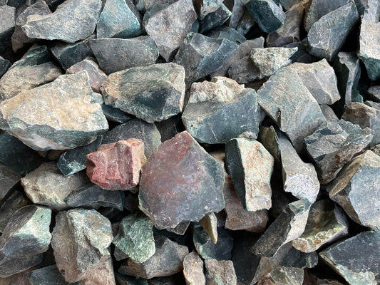 GAF TREASURES Wholesale Raw Bloodstone Crystals, Natural Bloodstone Stone, Natural Rough Bloodstone Crystals, Bloodstone Rough, Bloodstone Healing Crystals (Bloodstone, 0.5 Pound)