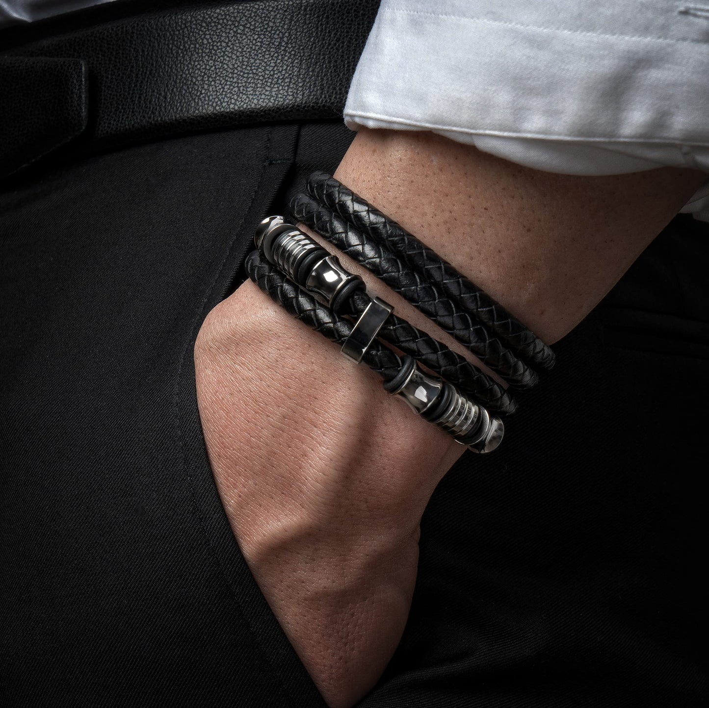 SERASAR 8″ Silver Leather Bracelets for Men Mens Cowhide Gift Box Braided Bracelet Stainless Steel Jewelry Wrist Band Cuff Wrap Rope Bangle Dad Pulseras para Hombres Cuero Regalo