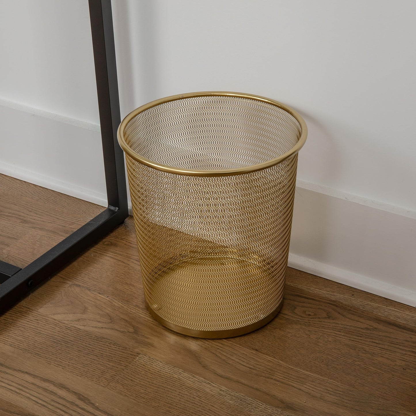 Martha Stewart Ryder Gold Mesh Metal Trash Can, 4.5 Gallon, Wastebasket for Office