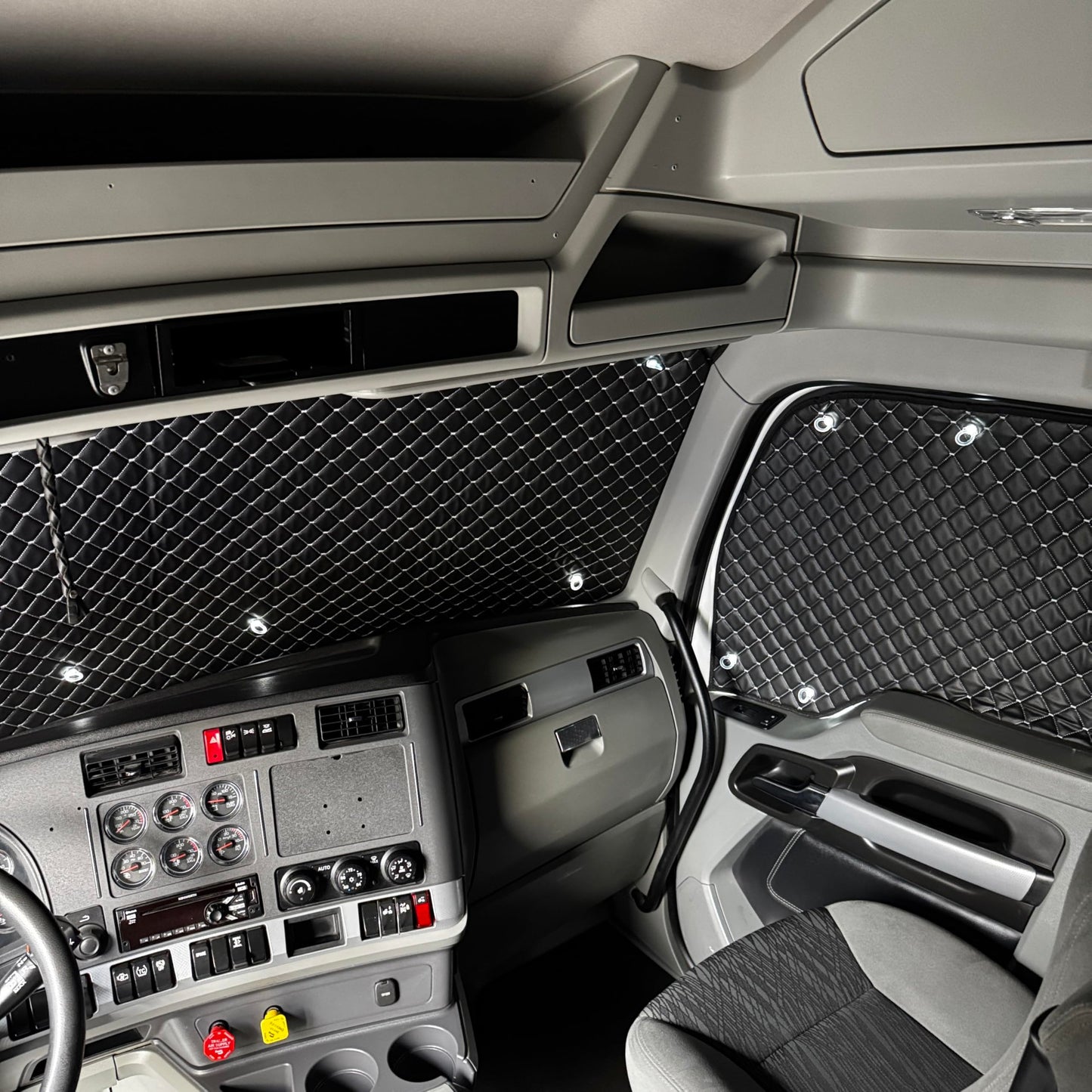 Sun Shield – 3-Layer Insulated Blackout Window Cover – Compatible with Kenworth T680 Semi Truck – Heat & UV Protection, Enhanced Privacy, Easy Install & Removal for Cab Interior Comfort