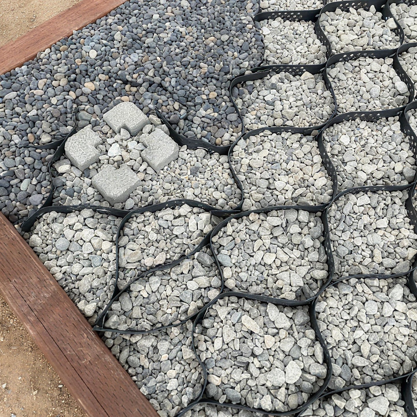 Sumloty Gravel Grid 4 x 11FT-2" Depth HDPE Geo Grid 1885 lbs Per Sq Ft Load with U-Shaped Stakes & Connectors for Driveway, Patio, Shed Base, Parking Lot, Grass Stabilization, Black