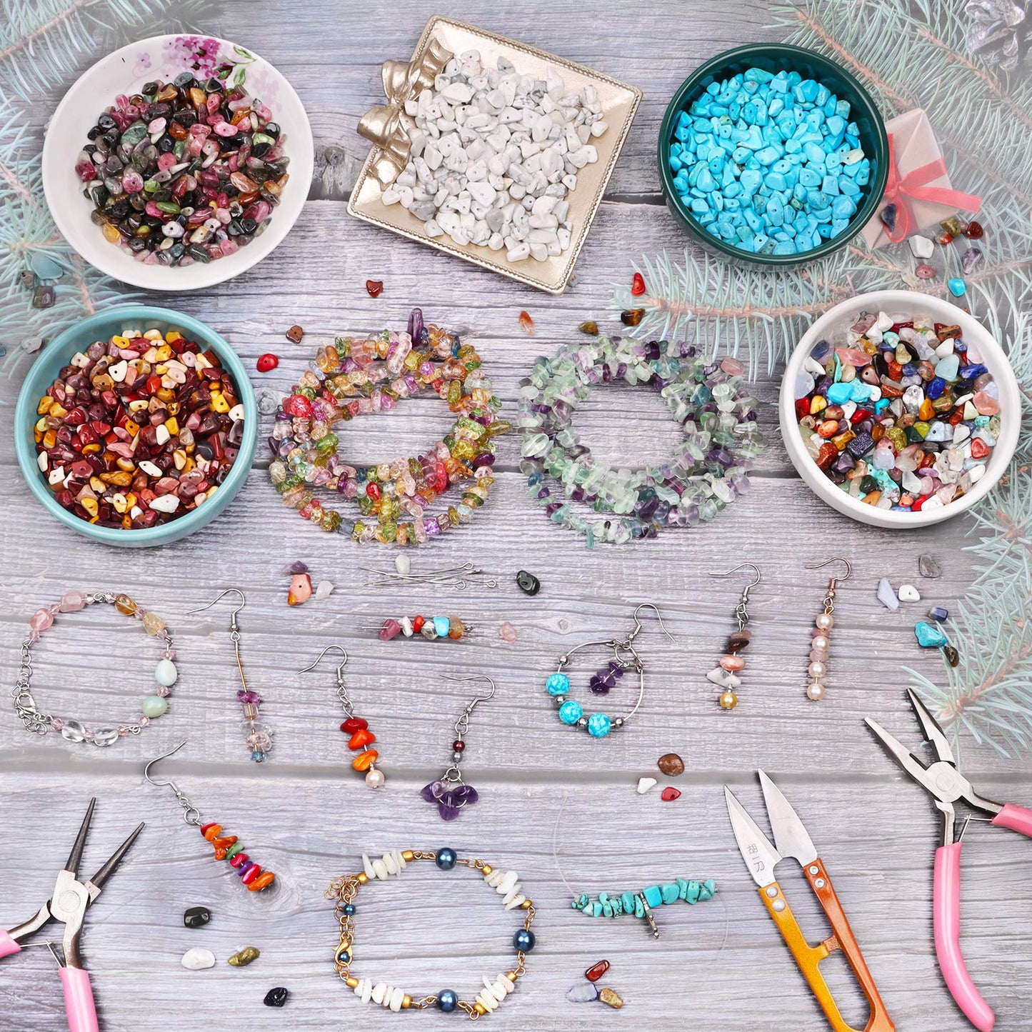 500 pcs Natural Chip Stone Beads, Howlite 5-8 mm Irregular Gemstones Healing Crystal Loose Rocks Bead Hole Drilled for Jewelry Making Bracelet